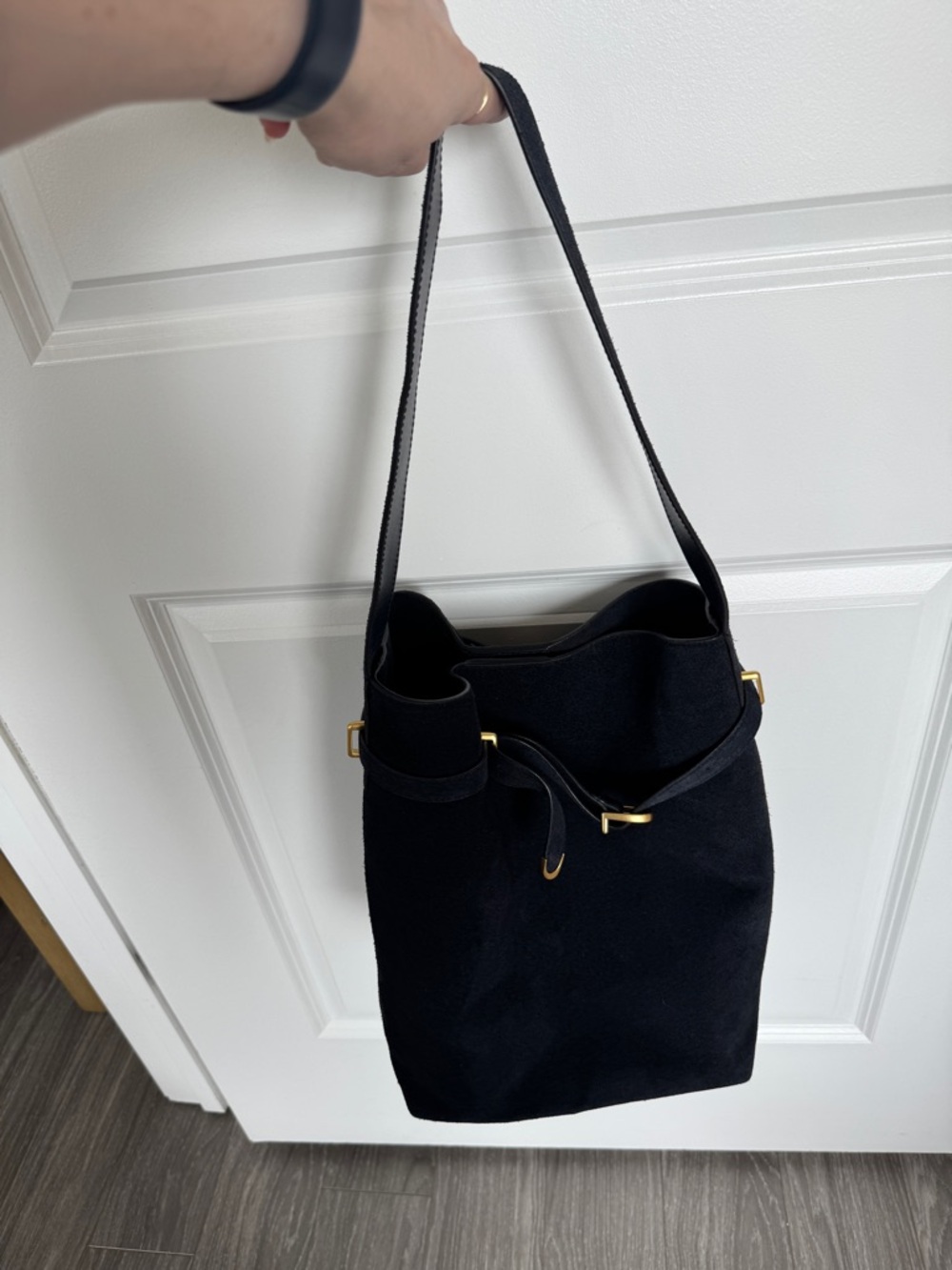 NWT MADEWELL Essential Belted Bucket Tote Juniper Berry Navy Suede NX034 - Picture 10 of 15